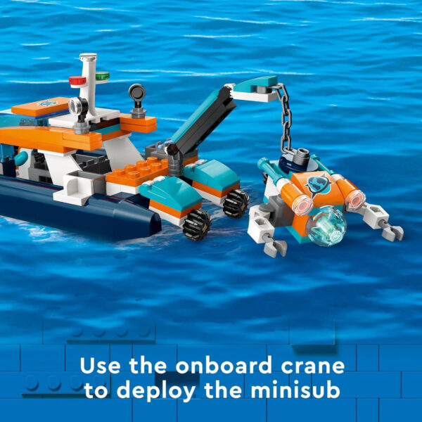 LEGO City Explorer Diving Boat 60377 Ocean Building Toy with Coral Reef, Mini-Submarine, 3 Minifigures and Manta Ray, Shark, Crab, 2 Fish and 2 Turtle Figures, Build and Be Inspired by LEGO Masters - Image 6