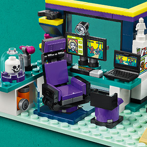 With her gaming PC, chair and mic, Nova’s ready to play.